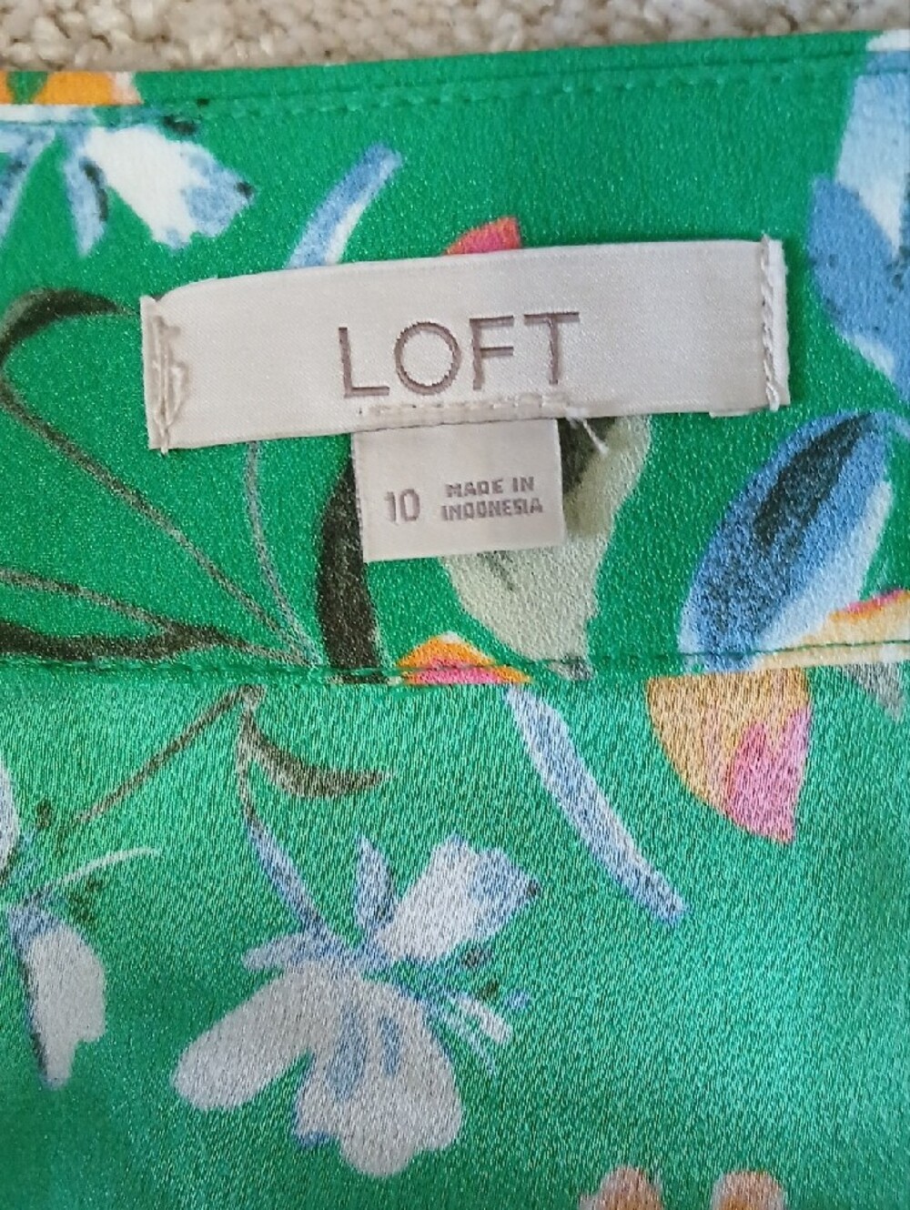 LOFT Floral A-Line Skirt - Picture 2 of 10